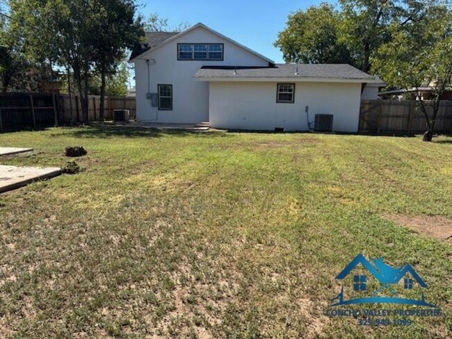 Building Photo - 1420 S David St