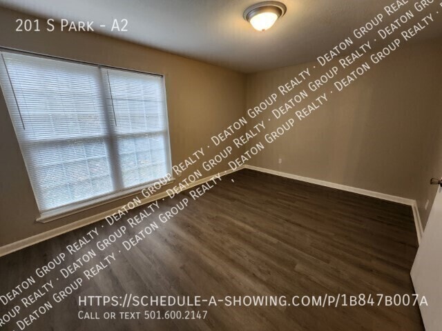 Building Photo - 201 S Park St