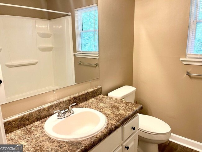 Building Photo - 122 Jackson Dr