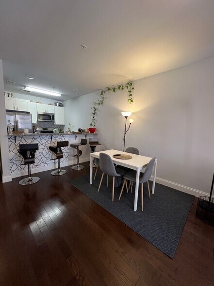 Building Photo - 90 Clinton Ave