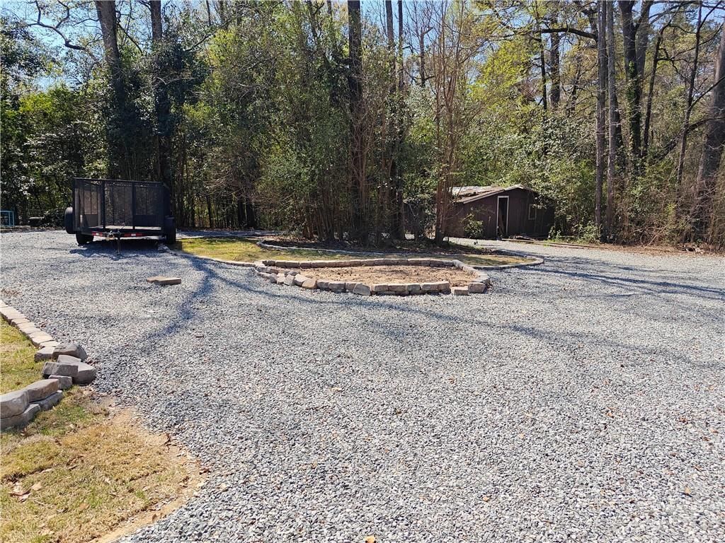 Building Photo - 810 Wesleyan Dr