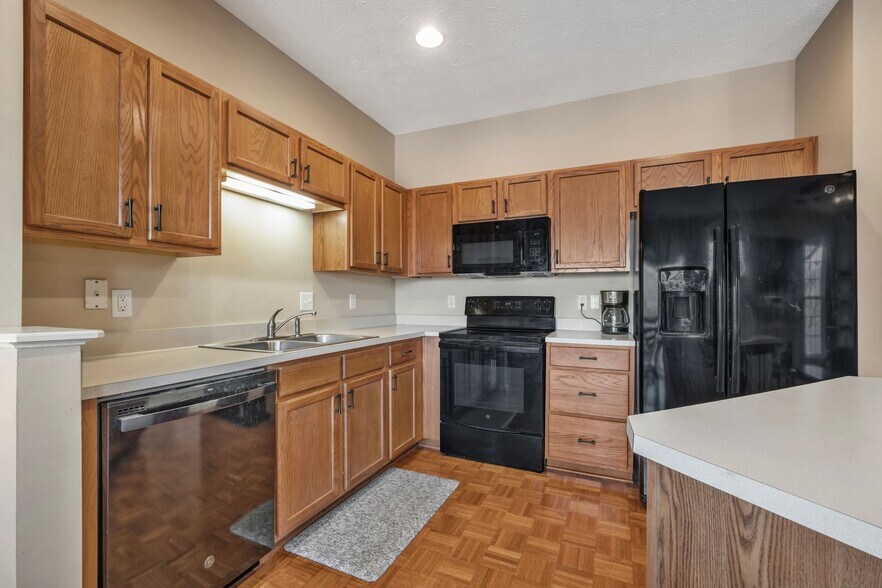 Building Photo - 1345 Bell Rd