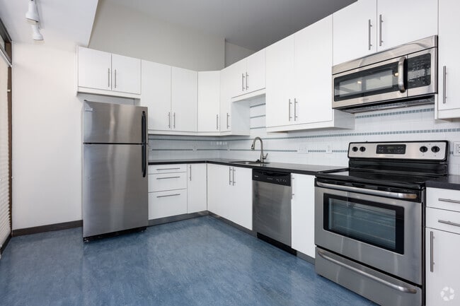 Interior Photo - The Aurora - Residential