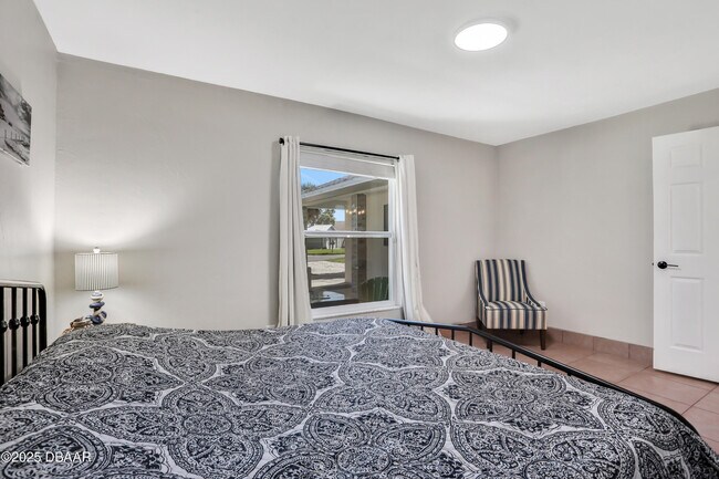 Building Photo - 44 Capistrano Dr
