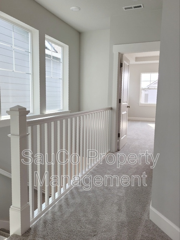 Building Photo - 3887 SE Muddy Ln