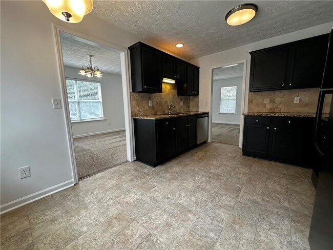 Building Photo - 64 Highlander Way