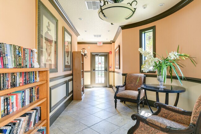 Building Photo - 724 Carlsbad Dr