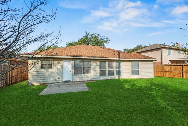 Building Photo - 7134 Prairie Village Dr