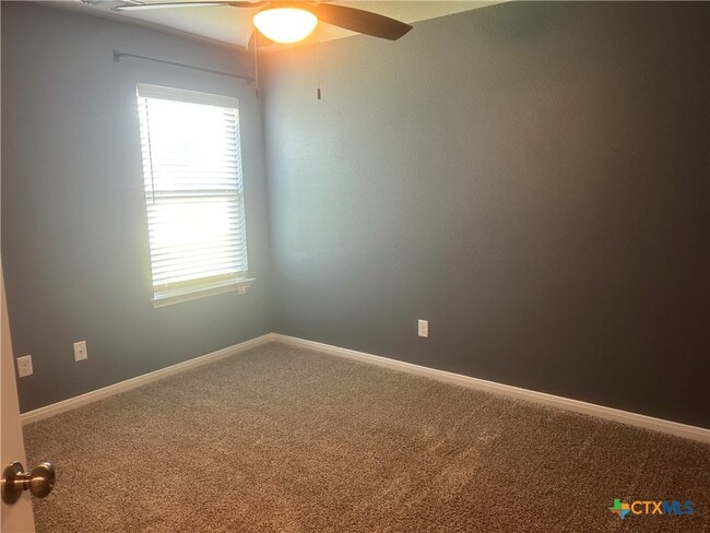 Building Photo - 2113 Meridian Lp