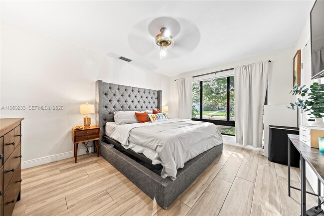 Building Photo - 7835 W 16th Ct