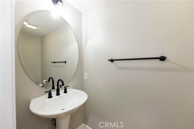 Building Photo - 13640 Silver Stirrup Dr