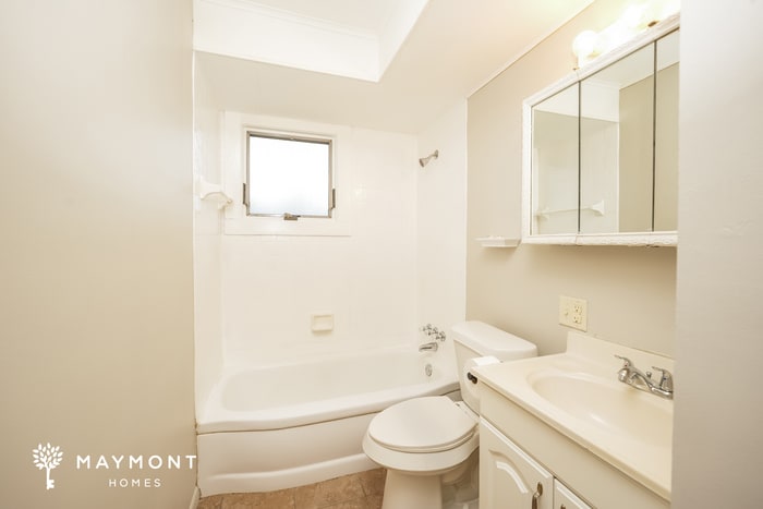 Building Photo - 3147 Wilson St