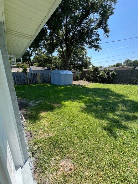 Building Photo - 3730 Tam O Shanter Dr