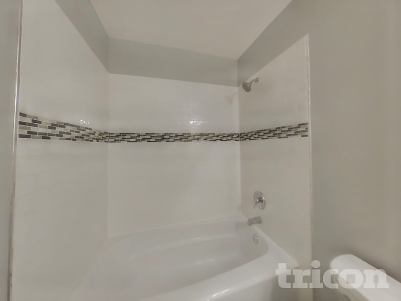 Building Photo - 12345 Bonfire Dr