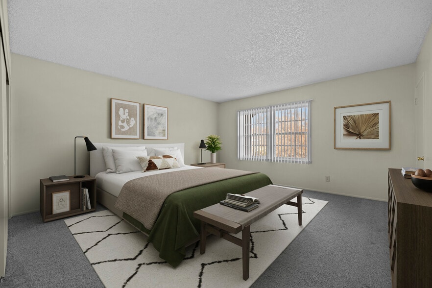 Building Photo - Los Robles Villas