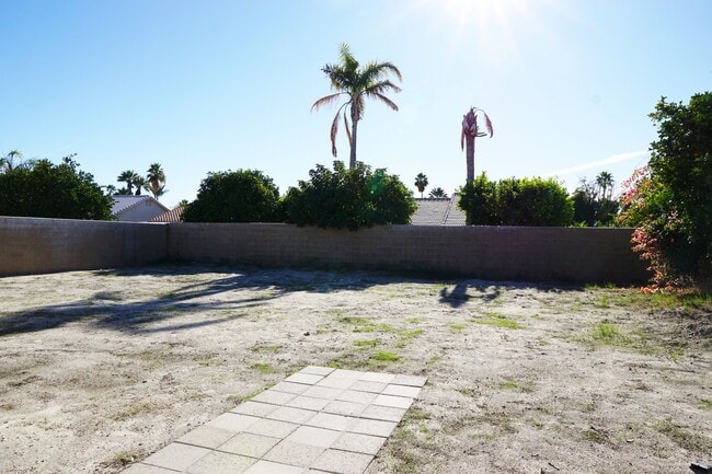 Building Photo - 68295 Risueno Rd