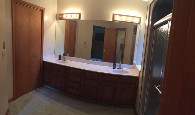 Building Photo - 9740 Purcell Hill Rd