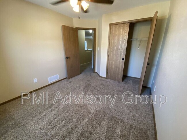 Building Photo - 7309 SW 23rd St