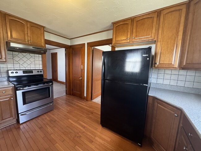 Building Photo - 2450 Sparta Rd