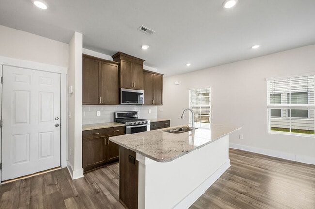 Building Photo - 115 Ted Dr