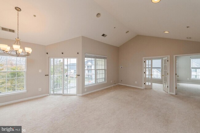 Building Photo - 25340 Lake Mist Square