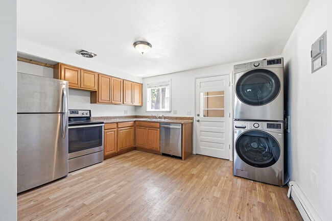 Building Photo - 4330 W 72nd Ave