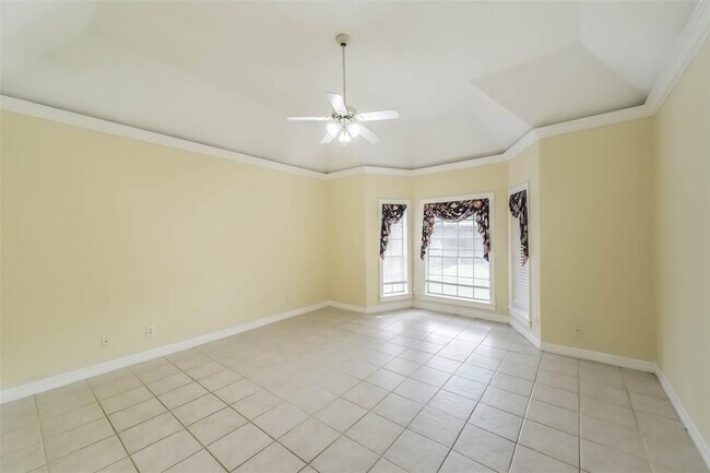 Building Photo - 1706 Galleon Oaks Dr