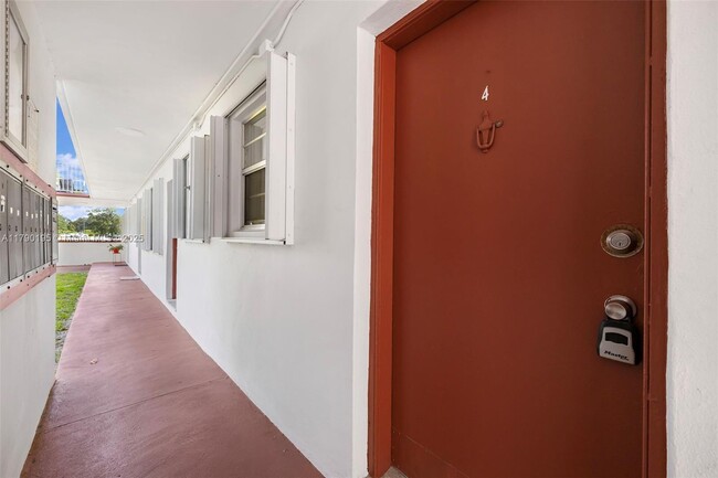 Building Photo - 5730 NW 38th St