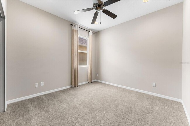 Building Photo - 3300 Sagebrush St