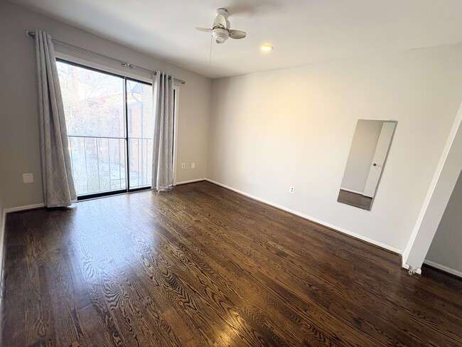 Building Photo - 16 Great Pines Ct