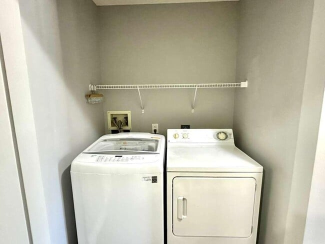 Building Photo - 2101 Sabal Ridge Ct