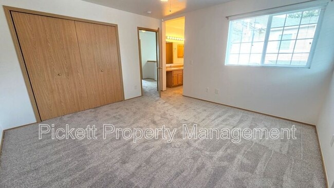 Building Photo - 11615 Breckenridge Ln NW