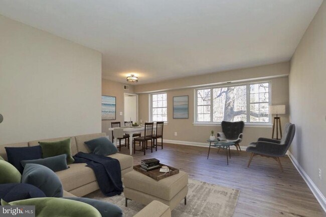 Building Photo - 1322 Fort Myer Dr