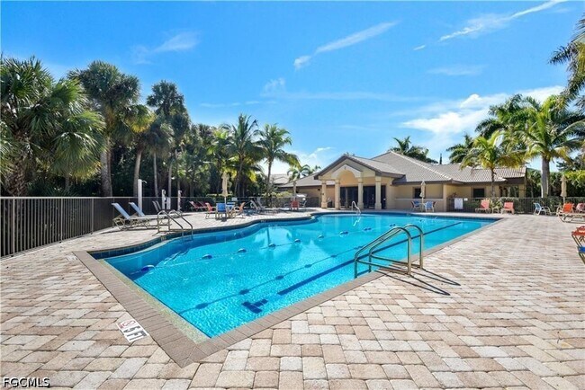 Building Photo - 1113 Winding Pines Circle