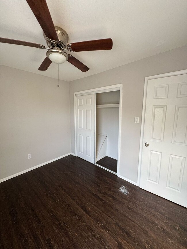 Building Photo - 3 Bed 1 Bath Home in Sicklerville