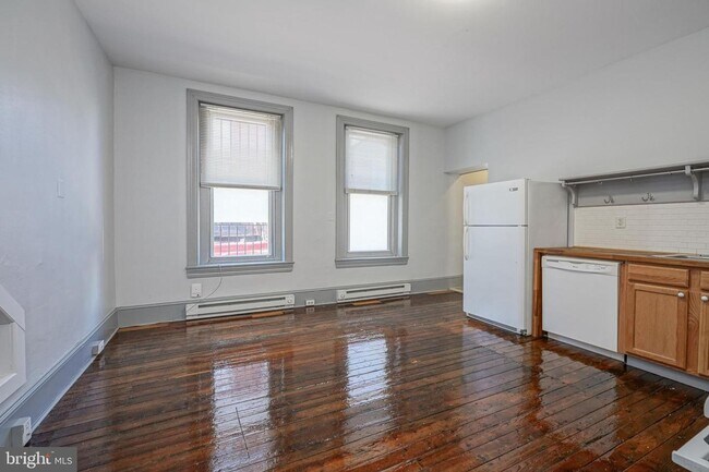 Building Photo - 1525 Tasker St