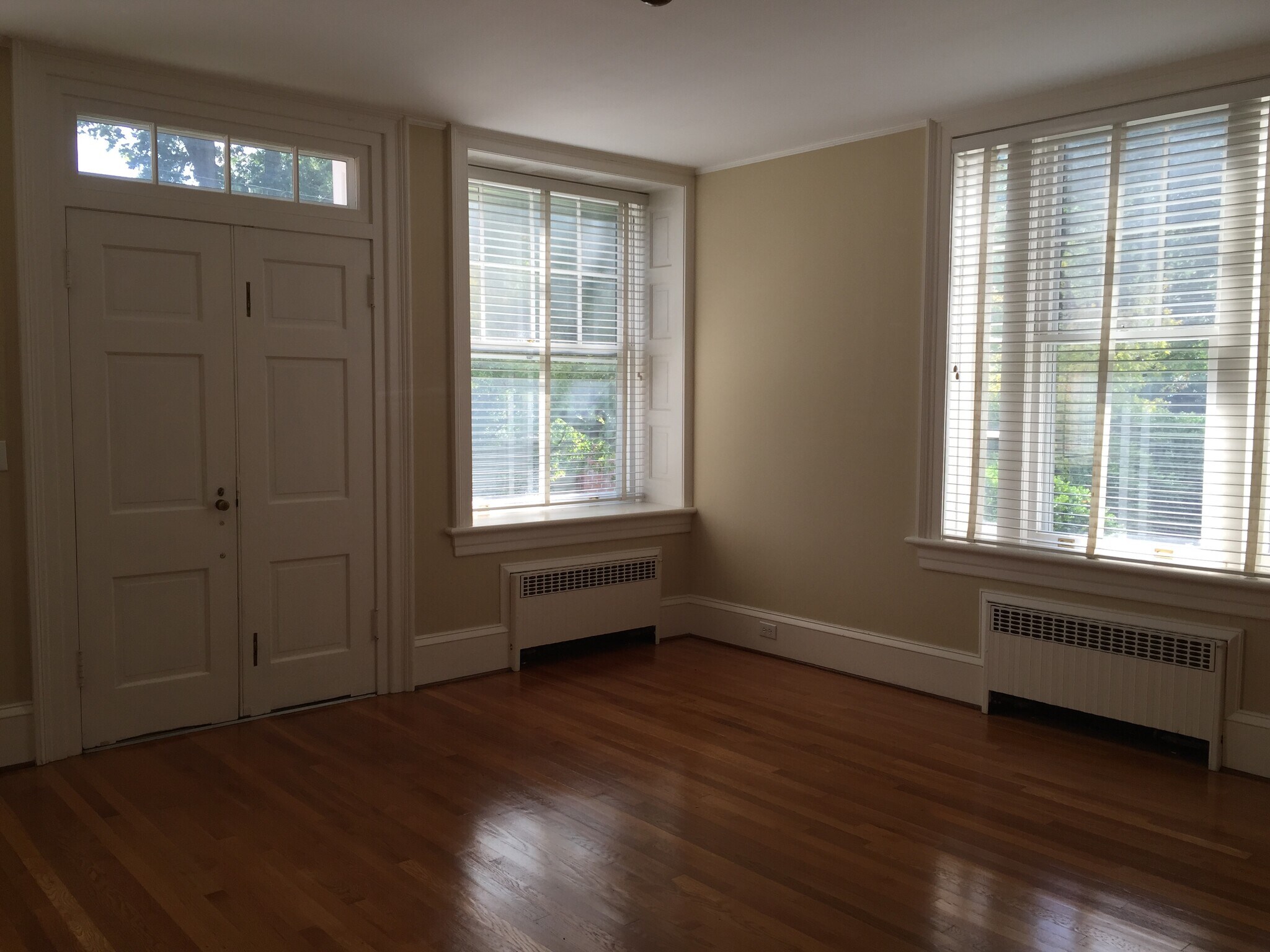 Bedroom - 1403 N Augusta St