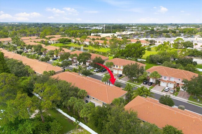 Building Photo - 402 Seminole Palms Dr