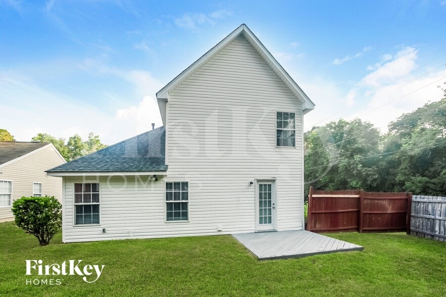Building Photo - 2192 Mallard Pointe Dr