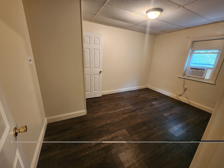 Building Photo - 122 Highland Dr