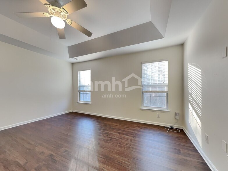 Building Photo - 13724 Bluffton Ct