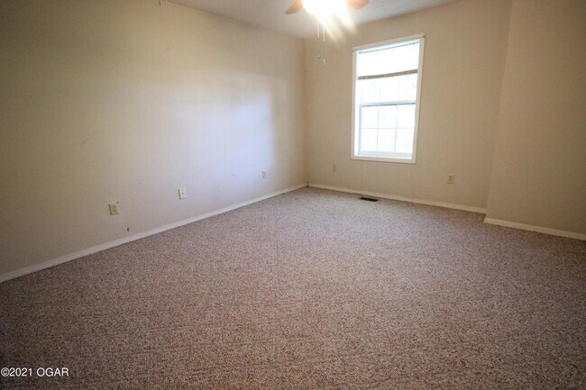 Building Photo - 506 S Jefferson St