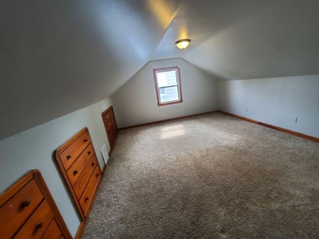 Building Photo - 16108 Edgewood Ave