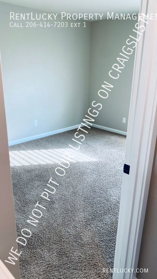 Building Photo - 4508 Sand Dollar Dr