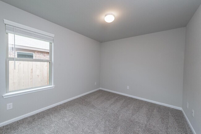 Building Photo - 18351 Raven Rock Ln