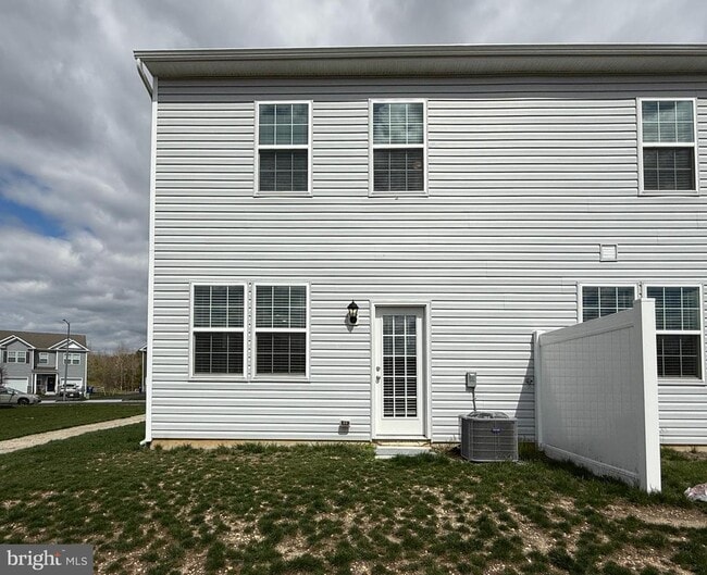 Building Photo - 200 Mazzeo Dr