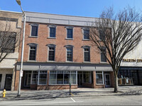 Building Photo - 209 Main St
