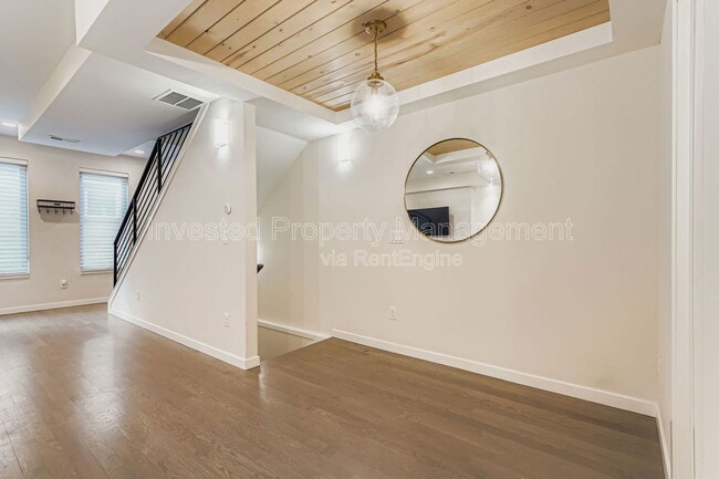 Building Photo - 2625 W 25th Ave