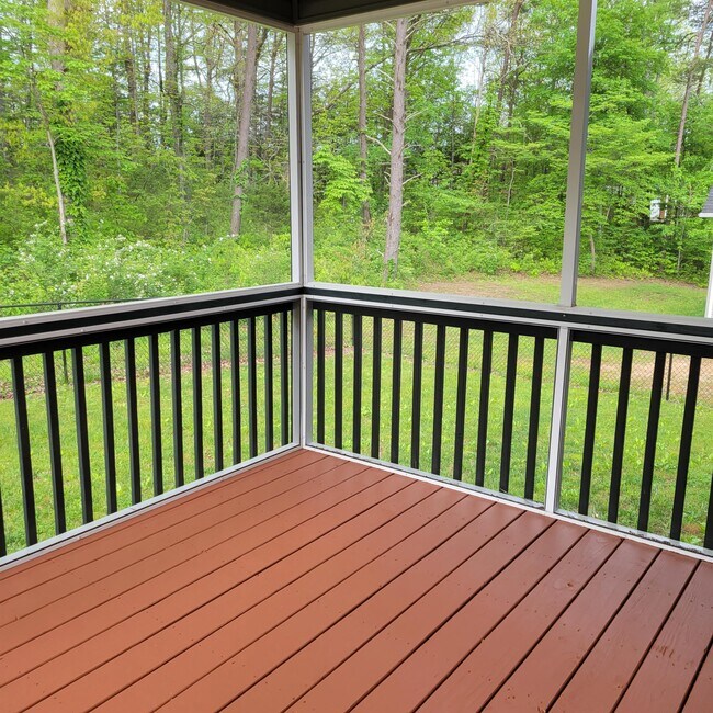 Building Photo - 27 Patrick Dr