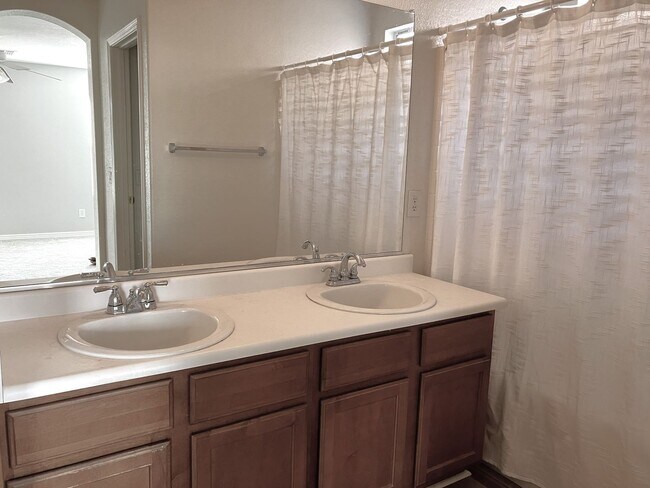 Building Photo - 40652 N Scott Way